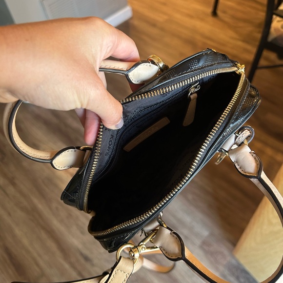 Michael Kors Black and Cream Mini Bag - Picture 4 of 6